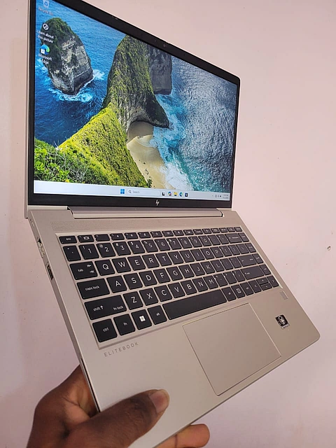 HP EliteBook 645 G9 AMD Ryzen 5 PRO 5675U 16GB 256GB SSD laptop listing image