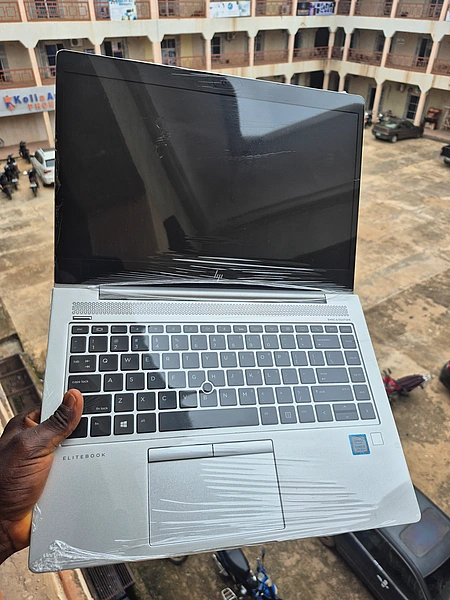 HP EliteBook 840 G6 Intel Core i5 8th Generation 8GB 256GB SSD laptop image 2
